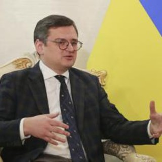 Ucraina, Zelensky cambia il governo: Kuleba a Bruxelles?