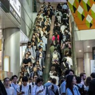 Nascite al minimo storico in Giappone, Tokyo lancia app per appuntamenti