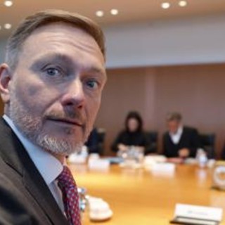 Germania, crisi di governo: Scholz licenzia ministro Finanze Lindner